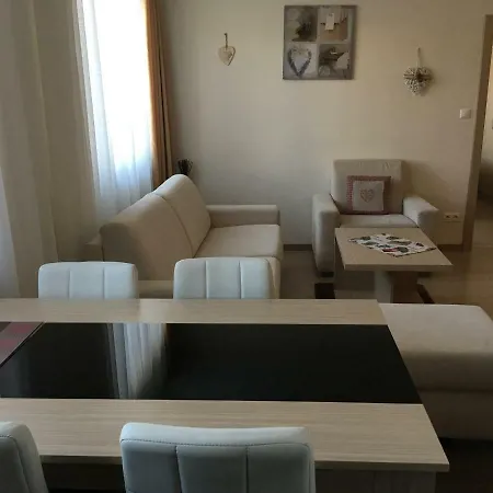 Apartman Lesna Стара-Лесна